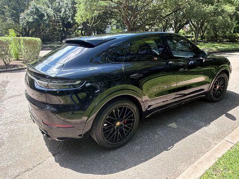 Used 2021 Porsche Cayenne GTS AWD/4WD image 9