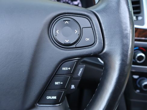 Used 2015 Hyundai Equus Signature image 16