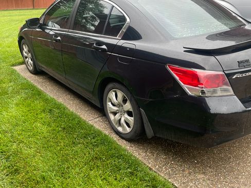Used 2009 Honda Accord EX-L image 1