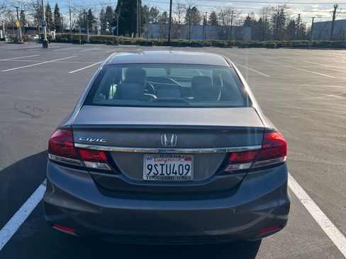 Used 2013 Honda Civic LX image 10