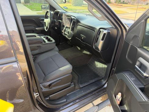 Used 2015 Chevrolet Silverado 1500 LT w/ Texas Edition, 1LT Trim image 8