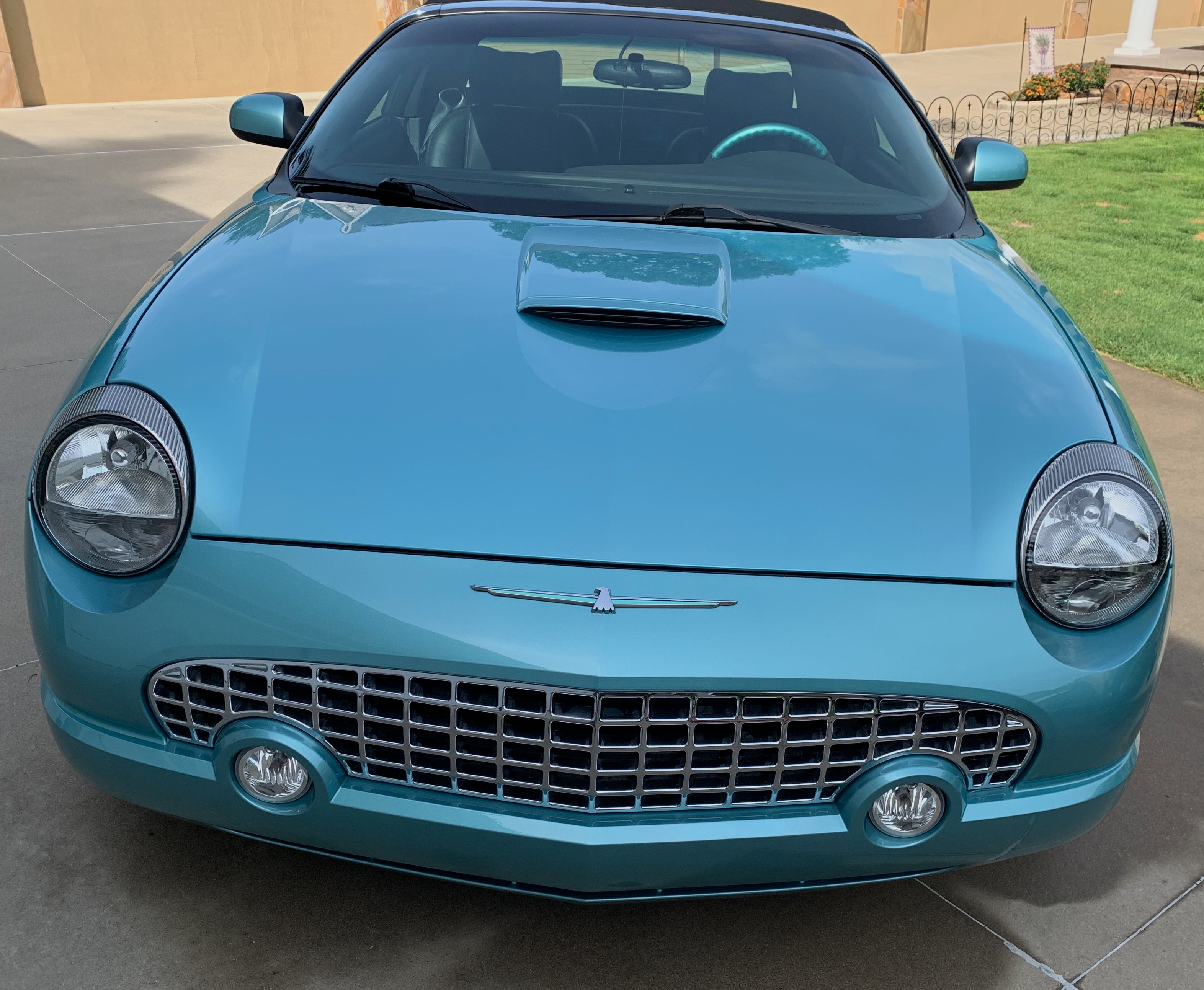 Used 2002 Ford Thunderbird RWD image 4