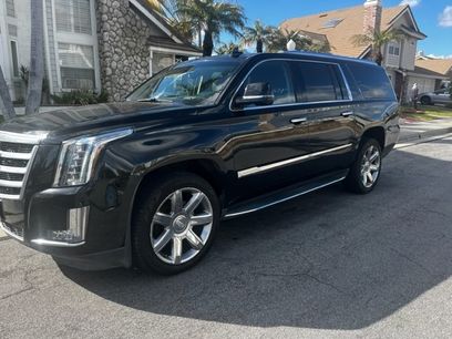 Used 2018 Cadillac Escalade ESV Luxury