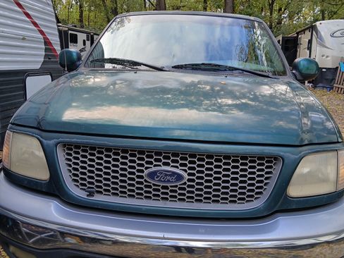 Used 1999 Ford F250 4x4 SuperCab image 2