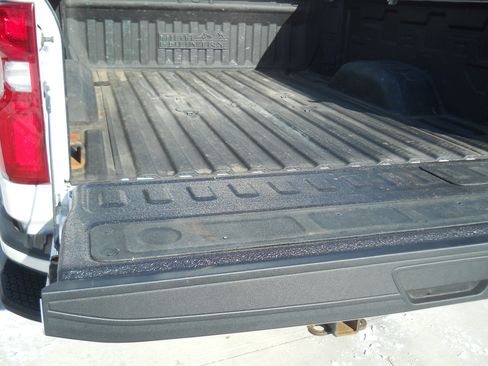 Used 2022 Chevrolet Silverado 2500 High Country w/ Z71 Off-Road Package image 28