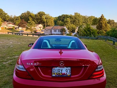 Used 2012 Mercedes-Benz SLK 350 image 6