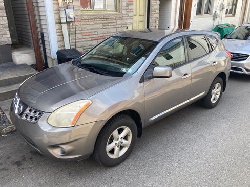 Used 2013 Nissan Rogue S w/ Special Edition Pkg image 5