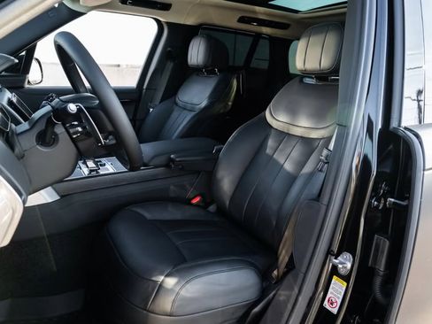Used 2023 Land Rover Range Rover First Edition image 10