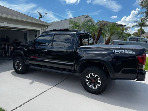 Used 2019 Toyota Tacoma TRD Off-Road RWD image 4