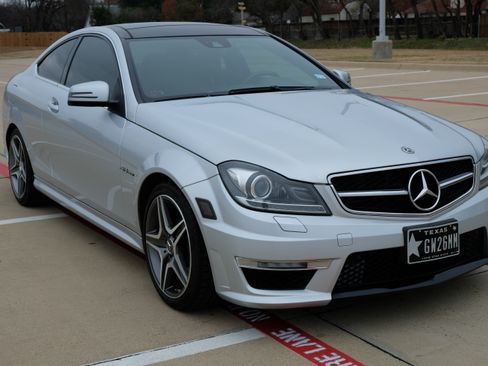 Used 2012 Mercedes-Benz C 63 AMG Coupe image 2