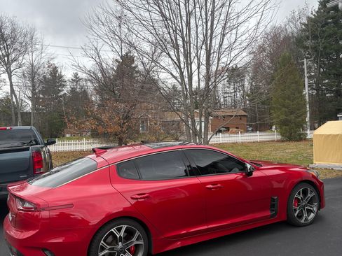 Used 2018 Kia Stinger GT2 image 4