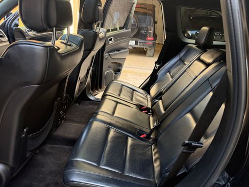 Used 2018 Jeep Grand Cherokee High Altitude image 15