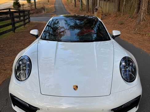 Used 2023 Porsche 911 Carrera S image 4