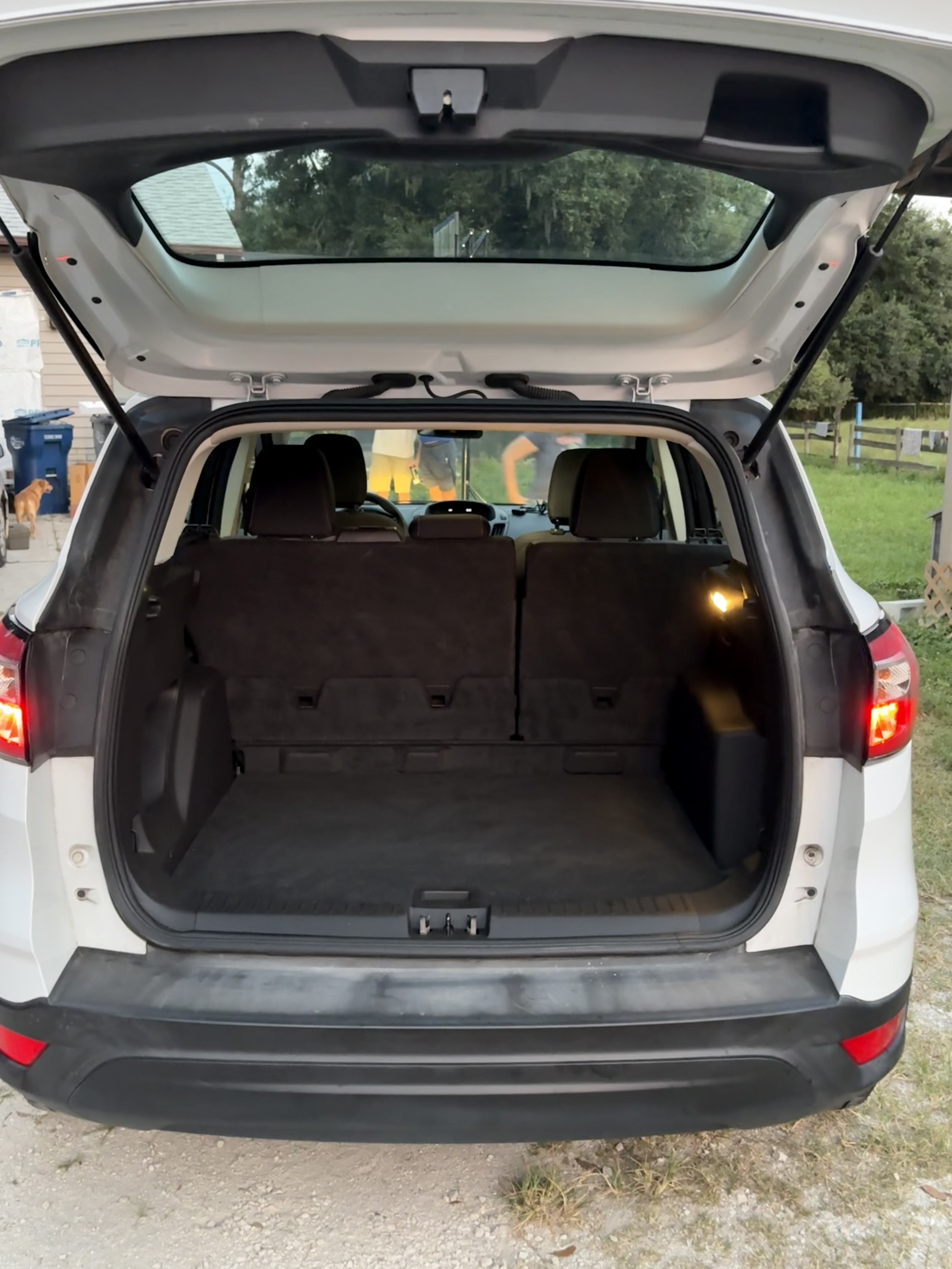 Used 2018 Ford Escape S FWD image 9