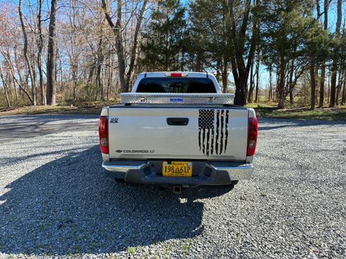 Used 2007 Chevrolet Colorado LT image 11
