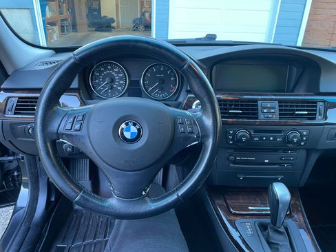 Used 2006 BMW 330i Sedan image 24
