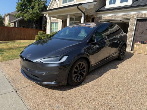 Used 2025 Tesla Model X Plaid AWD/4WD image 5