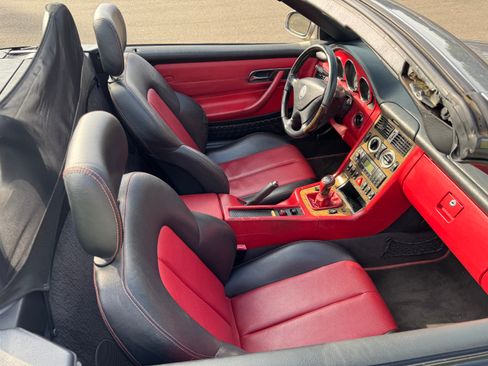 Used 2003 Mercedes-Benz SLK 320 image 9