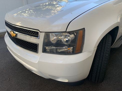 Used 2012 Chevrolet Suburban LT image 21