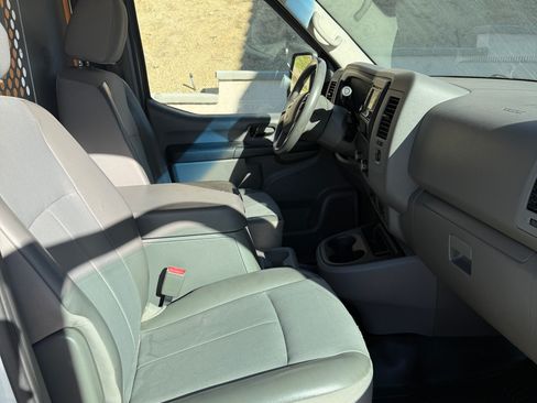 Used 2016 Nissan NV 3500 SV w/ Technology Package image 15