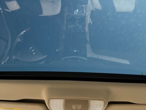 Used 2012 Mercedes-Benz E 350 4MATIC Sedan image 13