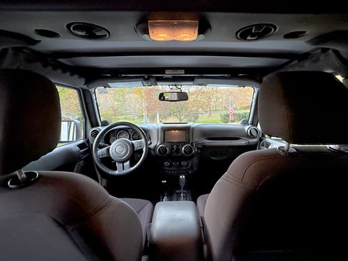 Used 2014 Jeep Wrangler Unlimited Sport w/ Quick Order Package 24S image 17