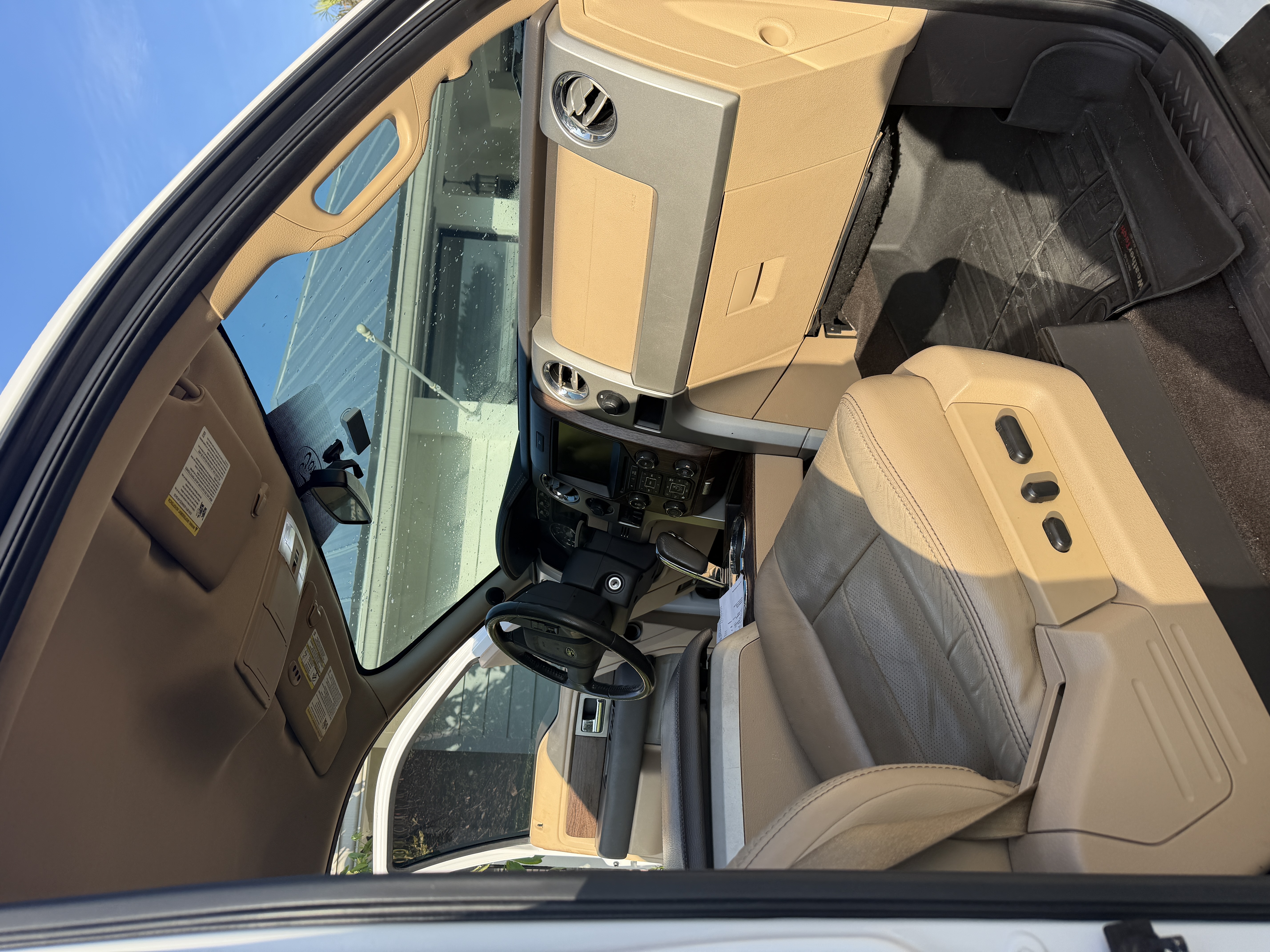 Used 2013 Ford F150 Lariat w/ Mid Equipment Group AWD/4WD image 12