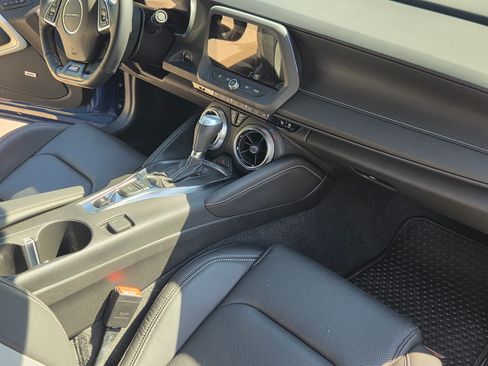 Used 2021 Chevrolet Camaro SS RWD image 14