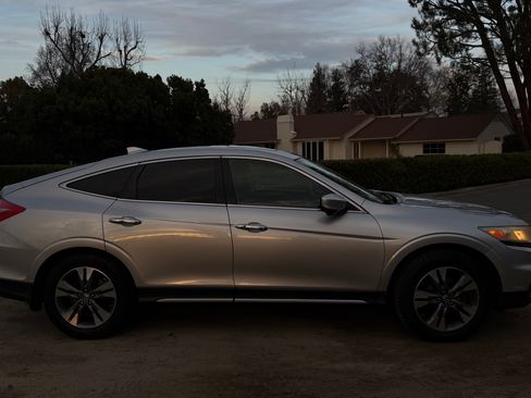 Used 2013 Honda Crosstour EX-L image 6