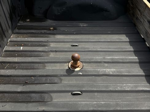 Used 2014 Ford F150 FX4 w/ Equipment Group 402A Luxury image 16