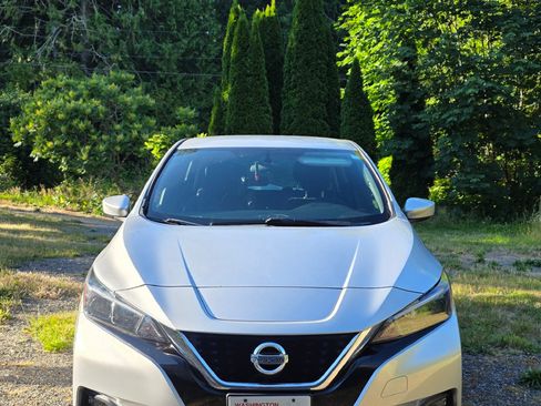 Used 2018 Nissan Leaf SV FWD image 4
