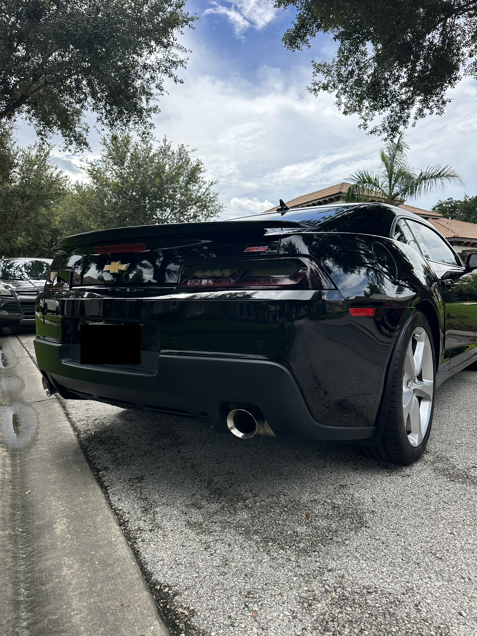Used 2015 Chevrolet Camaro SS w/ RS Package RWD image 9