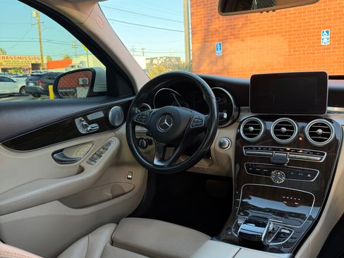 Used 2016 Mercedes-Benz C 300 Sedan image 10
