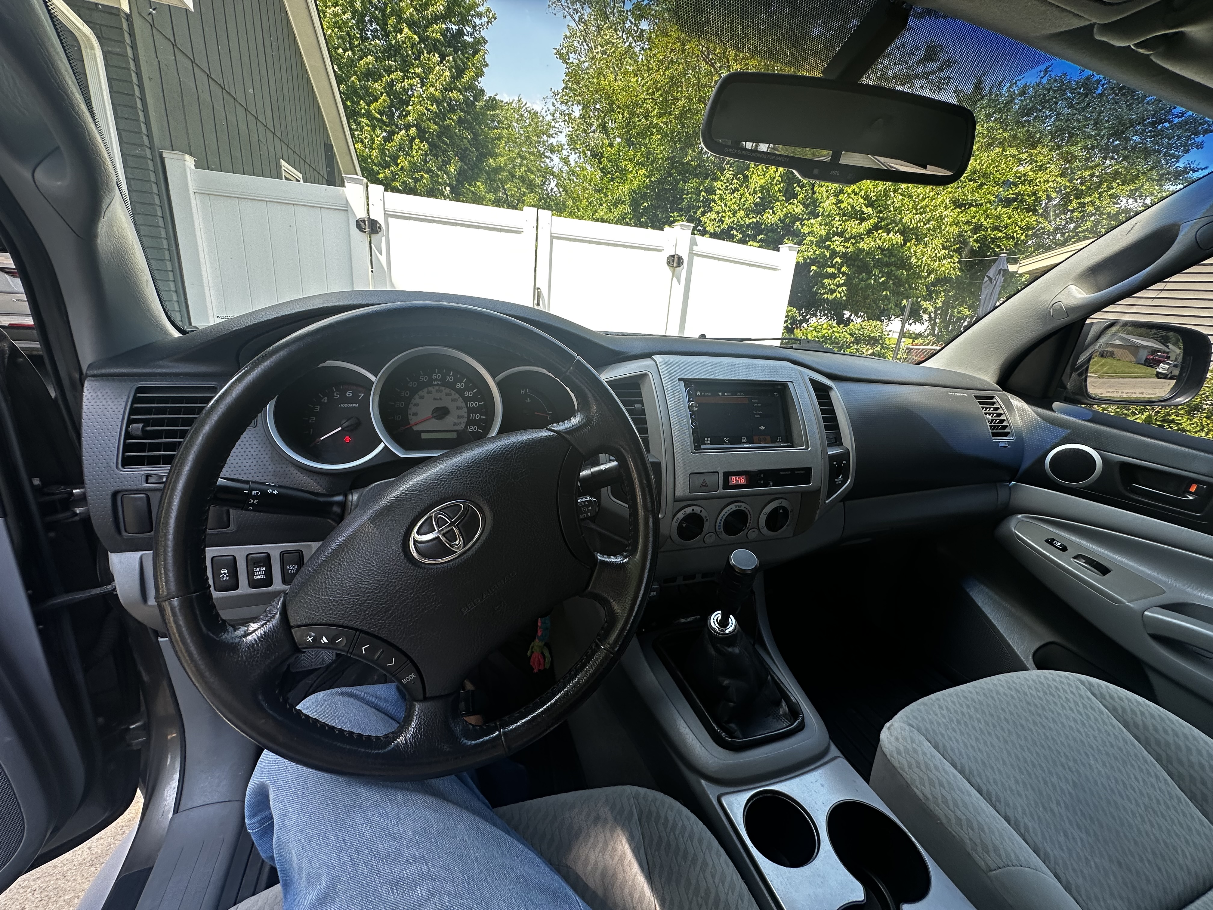 Used 2010 Toyota Tacoma 4x4 Access Cab w/ SR5 Pkg #2 image 8