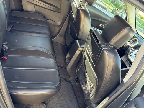 Used 2011 Chevrolet Equinox LTZ FWD image 5