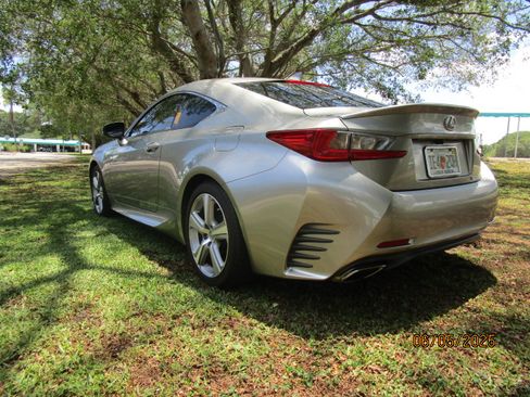 Used 2016 Lexus RC 200t w/ Accessory Package 2 RWD image 5