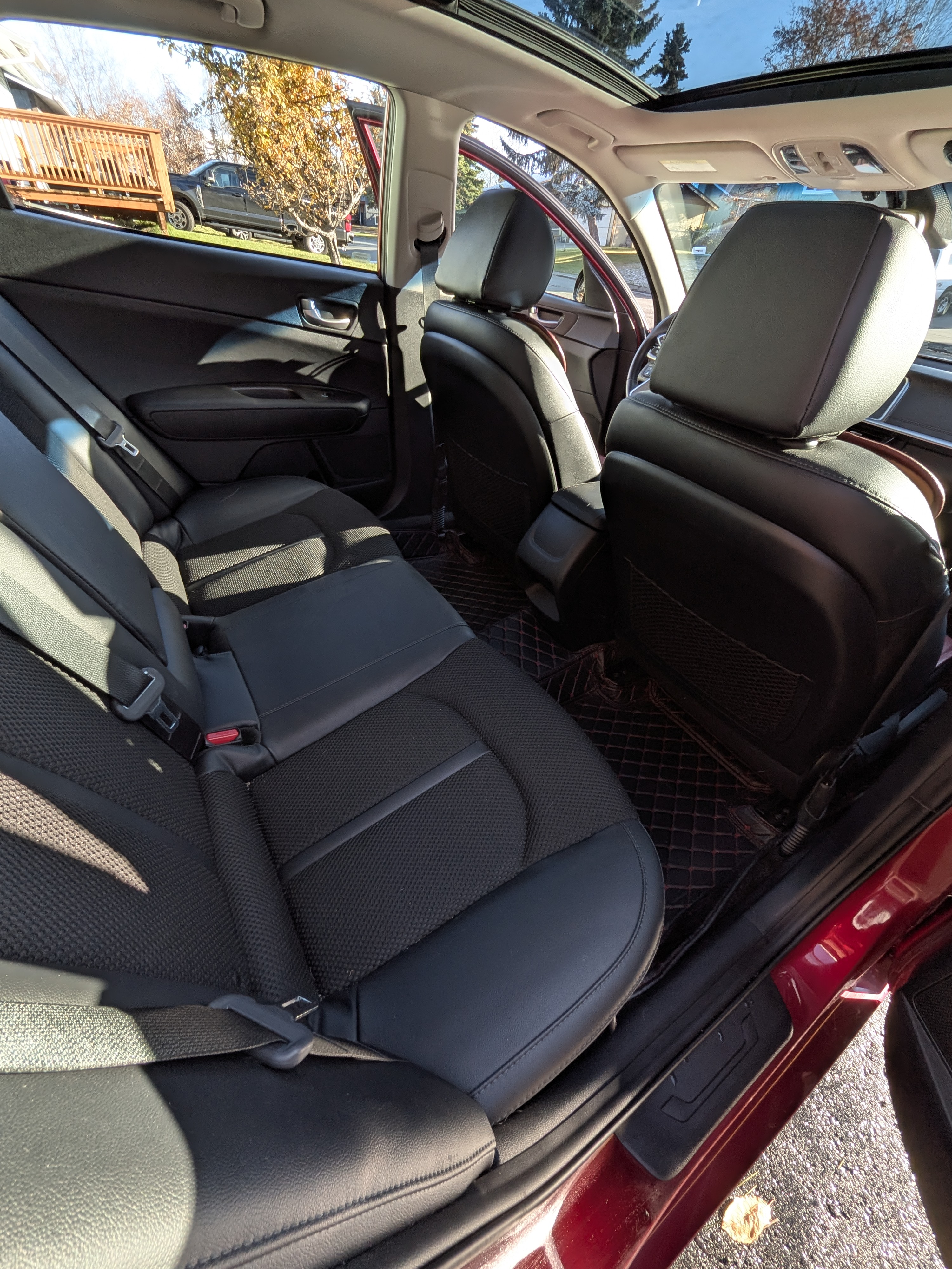 Used 2019 Kia Optima S w/ S Panoramic Sunroof Package FWD image 9