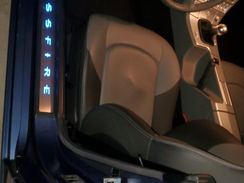 Used 2005 Chrysler Crossfire Limited image 25