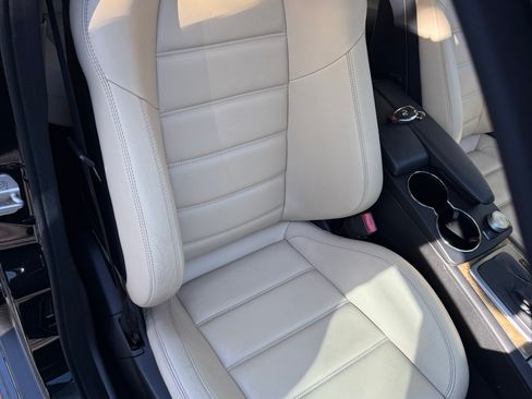 Used 2010 Mercedes-Benz C 63 AMG Sedan image 25