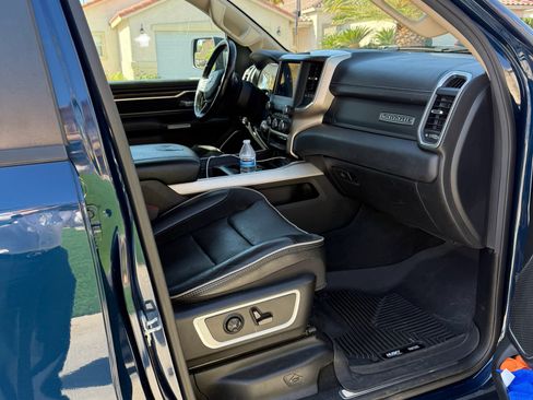 Used 2020 RAM 1500 Laramie image 10