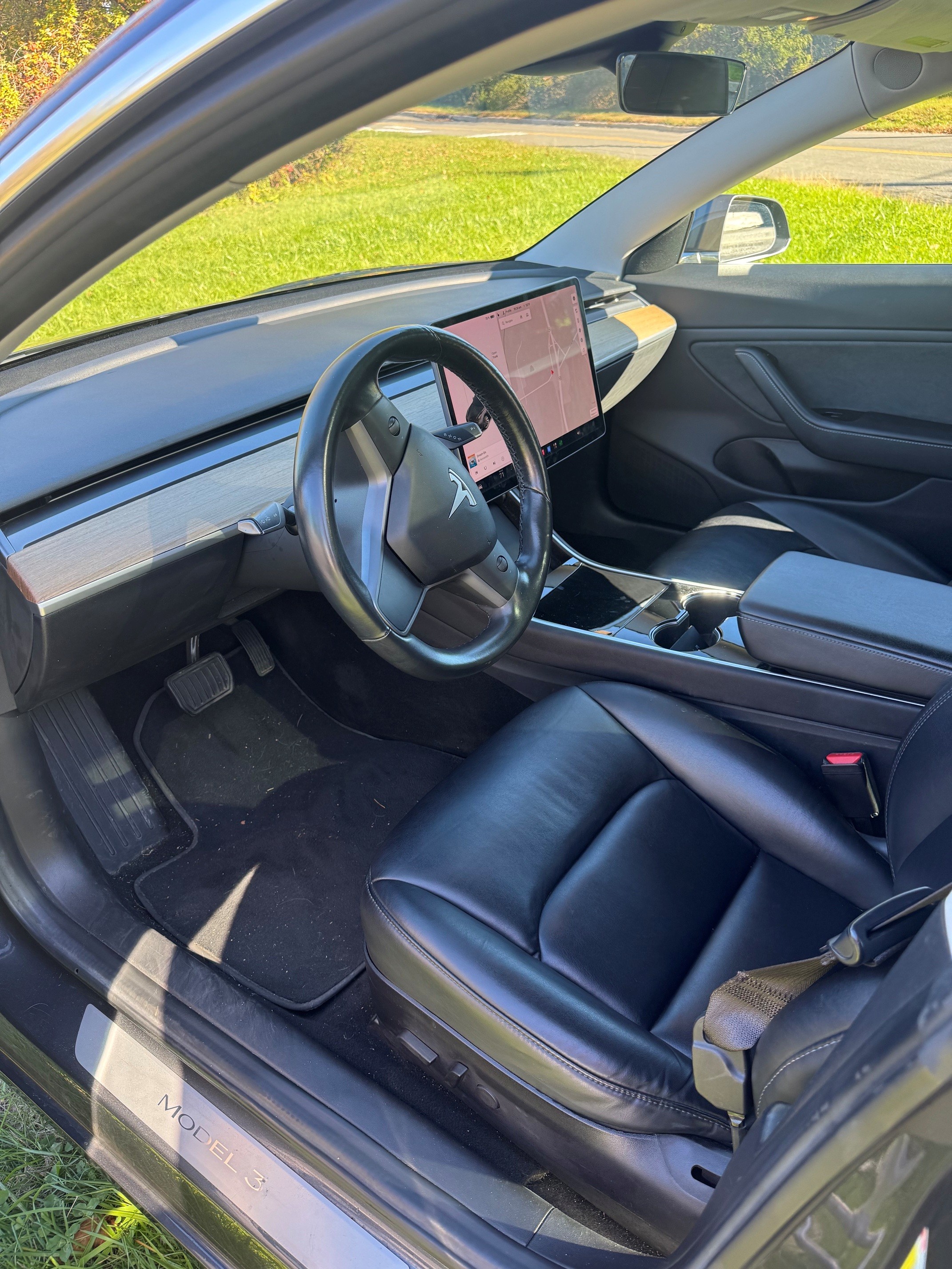 Used 2018 Tesla Model 3 Long Range AWD/4WD image 4