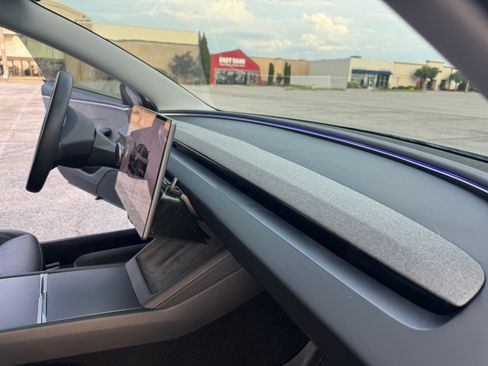 Used 2025 Tesla Model 3 Long Range RWD image 22