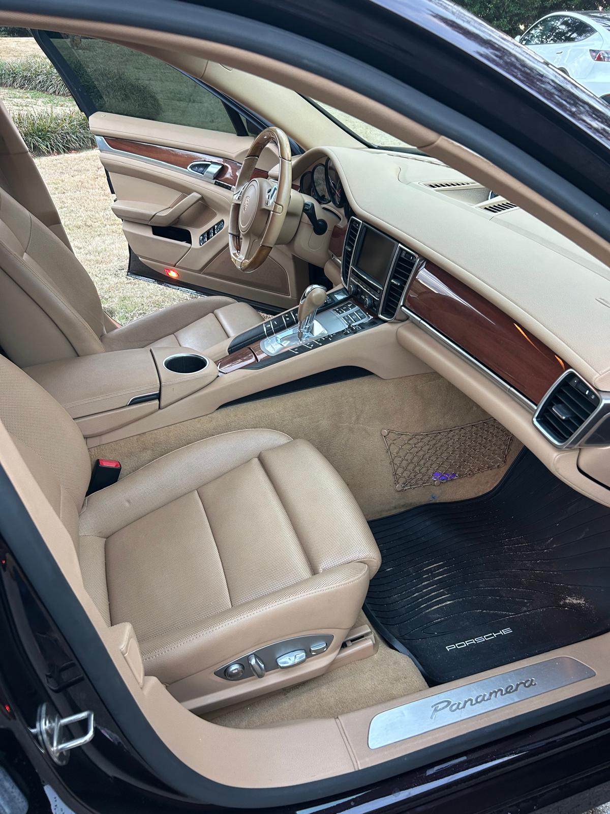 Used 2014 Porsche Panamera image 11