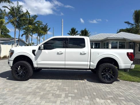 Used 2025 Ford F150 Lariat w/ Equipment Group 502A High image 11