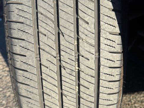 Used 2021 Toyota Prius Prime XLE image 13