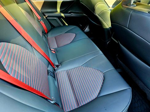 Used 2024 Toyota Camry image 21