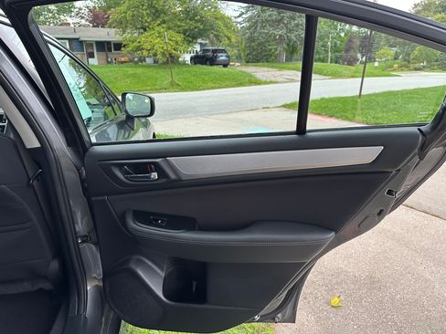 Used 2019 Subaru Legacy 2.5i Premium AWD/4WD image 12