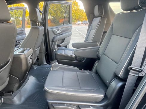 Used 2024 Chevrolet Tahoe Premier image 11