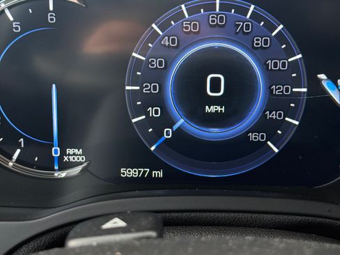 Used 2020 Cadillac Escalade Luxury w/ Escalade Sport Edition image 13