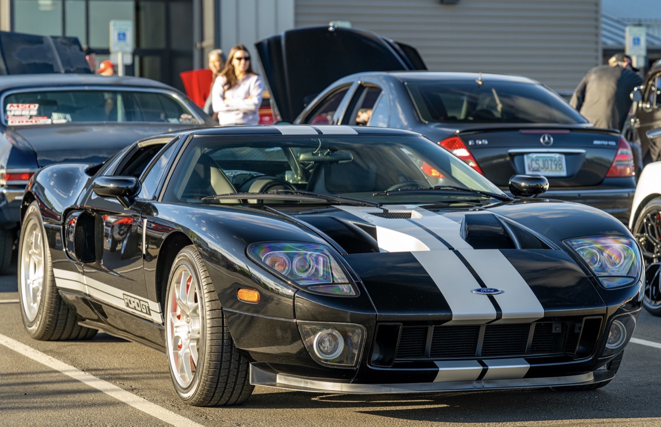 Used 2005 Ford GT RWD image 8